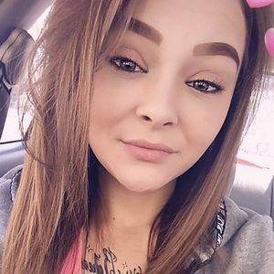 Meet your Posher, Tabitha